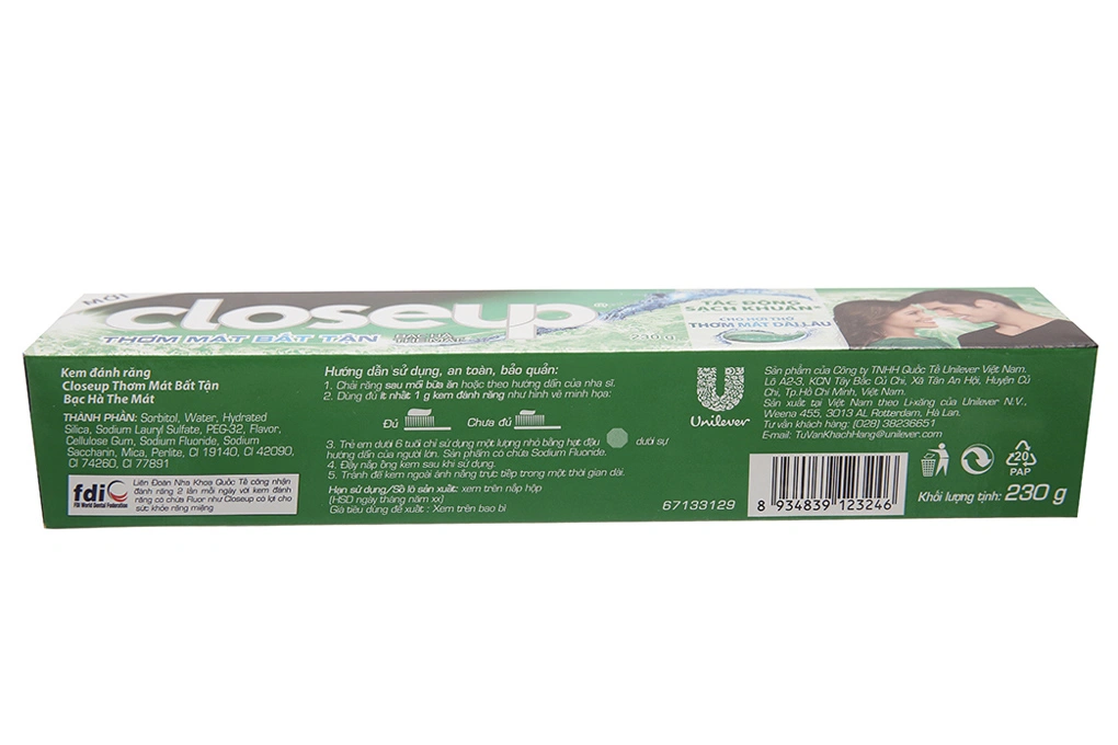 Kem đánh răng Closeup bạc hà tuýp 230g - 1