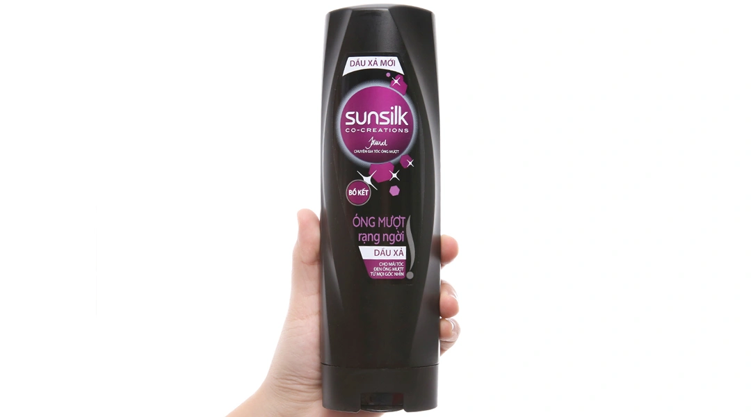 Dầu xả Sunsilk Co-Creations Jaurd bồ kết óng mượt rạng ngời chai 327ml - 2