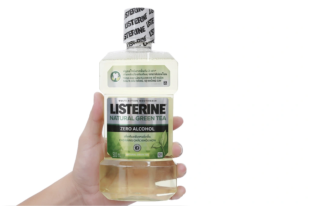 Nước súc miệng Listerine Natural Green Tea không cay chai 500ml - 2