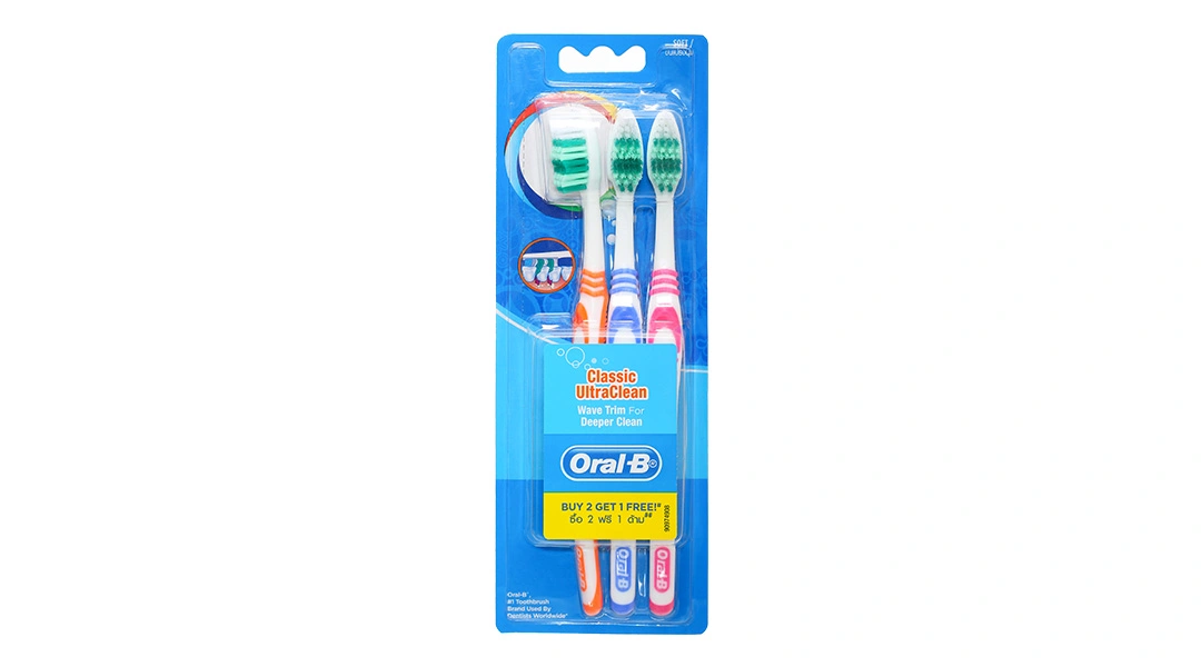 Bàn chải đánh răng Oral-B Classic UltraClean lông mềm vỉ 3 cây - 