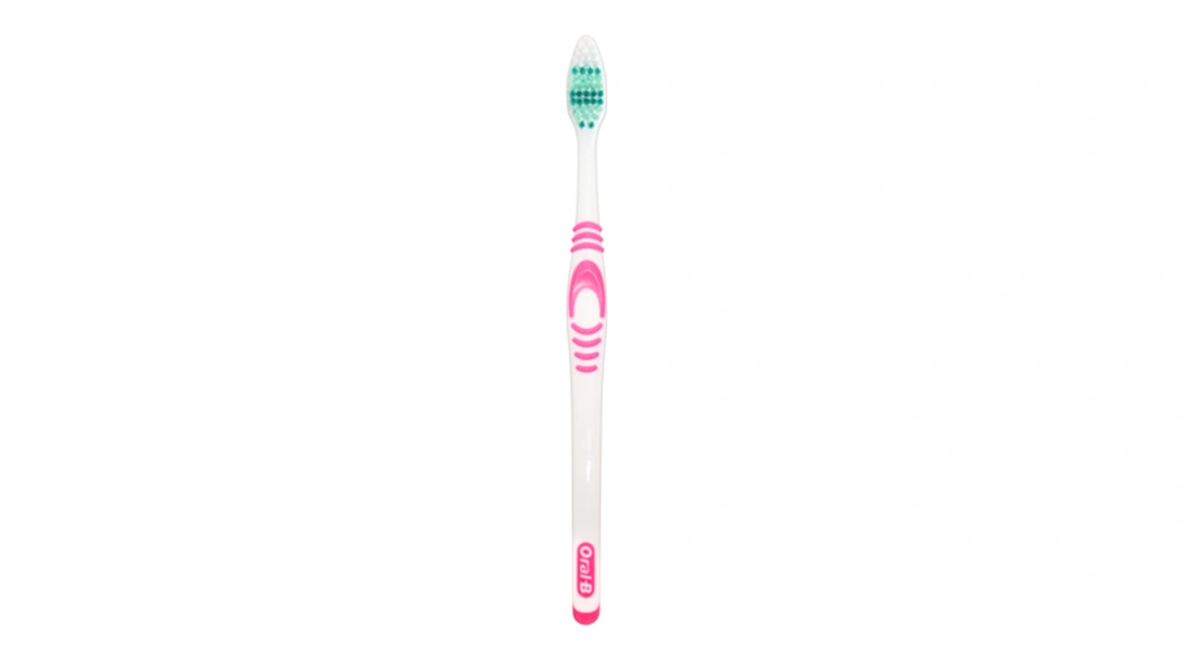 Bàn chải đánh răng Oral-B Classic UltraClean lông mềm vỉ 3 cây - 4