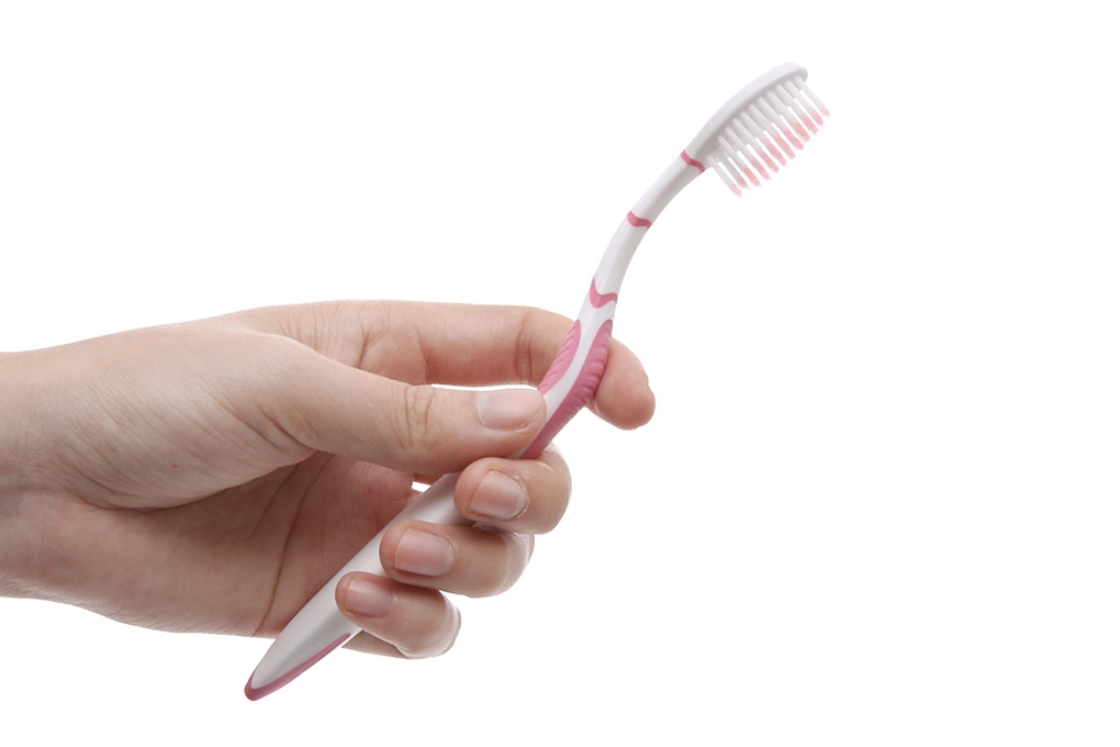 Bàn chải đánh răng P/S lông tơ mềm mại bảo vệ nướu vỉ 1 cây - 3