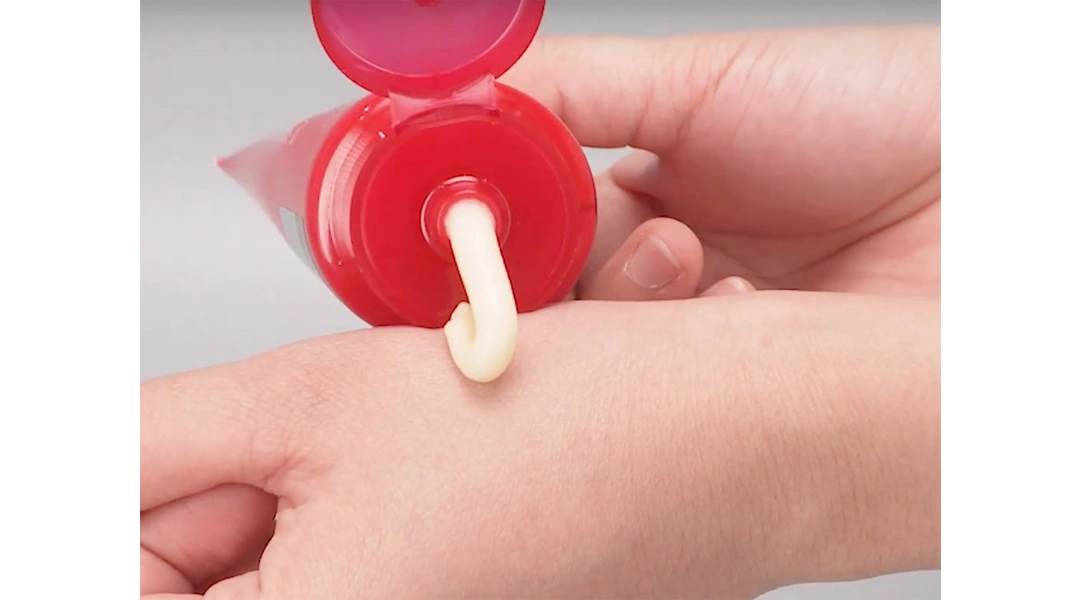 Kem rửa mặt Hada Labo Pro Anti Aging cải thiện da lão hóa tuýp 80g - 3