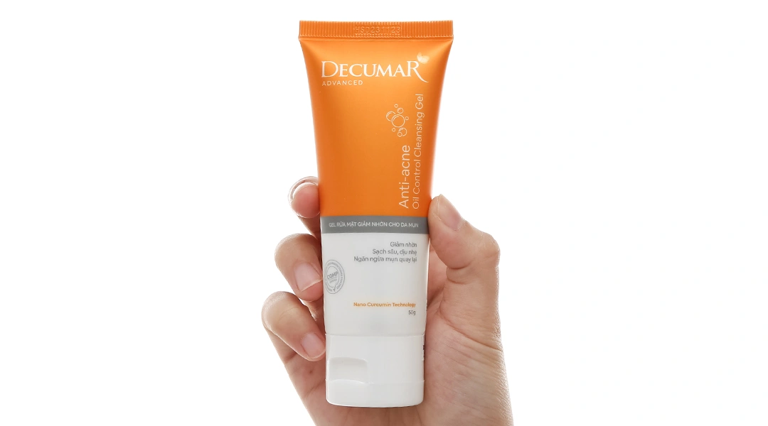 Gel rửa mặt Decumar Anti-acne Oil Control giảm nhờn cho da mụn tuýp 50g - 