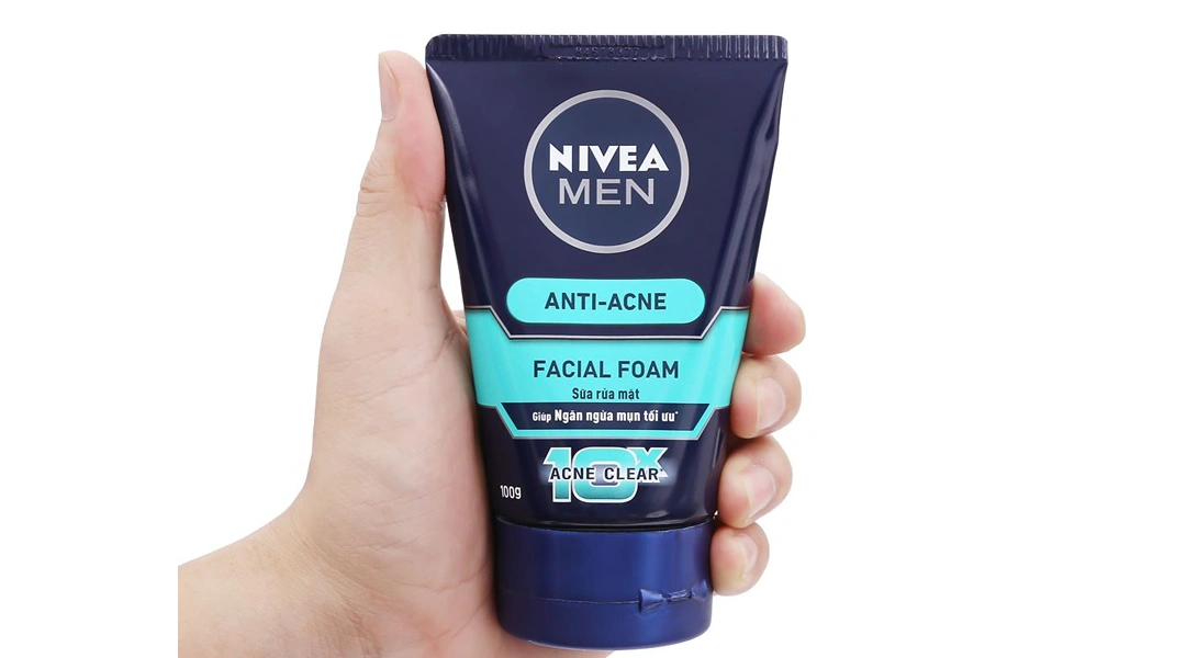 Sữa rửa mặt Nivea Men Facial Foam giúp ngăn ngừa mụn tối ưu tuýp 100g - 2