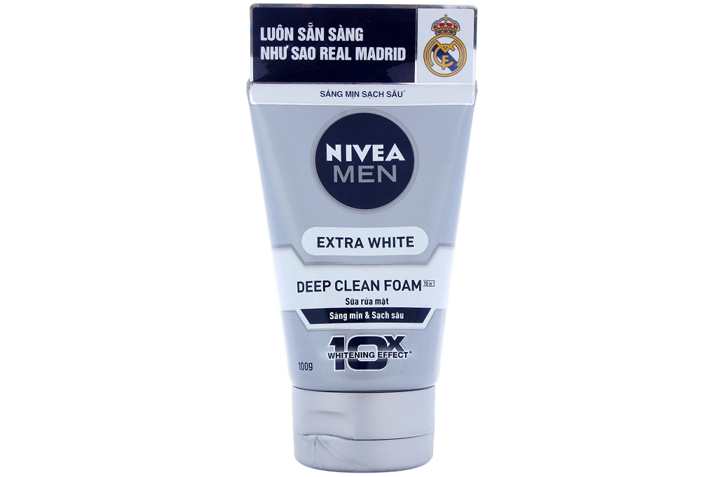 Sữa rửa mặt Nivea Men Extra White sáng mịn và sạch sâu tuýp 100g - 