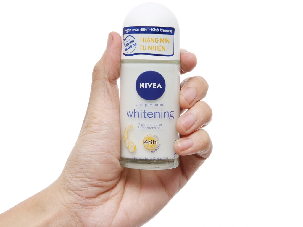 Lăn khử mùi Nivea Whitening ngăn mồ hôi chai 50ml - 3