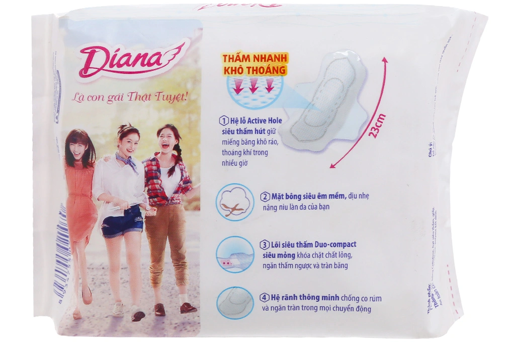 Diana Libera mặt bông khô thoáng có cánh gói 8 miếng - 1