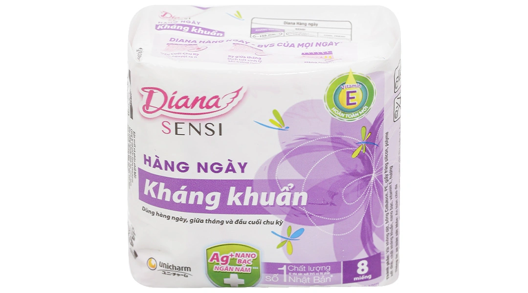 Băng vệ sinh hàng ngày Diana Sensi kháng khuẩn gói 8 miếng - 1