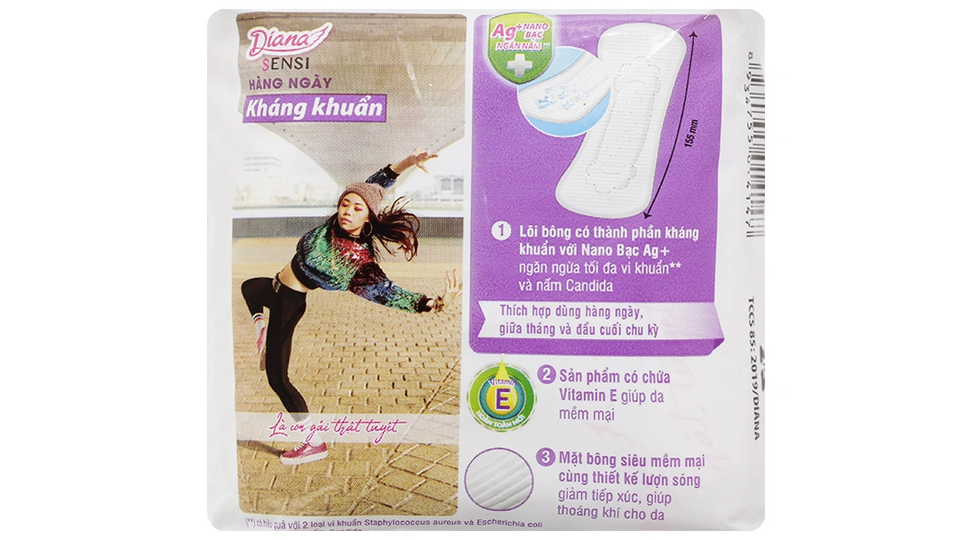 Băng vệ sinh hàng ngày Diana Sensi kháng khuẩn gói 8 miếng - 2