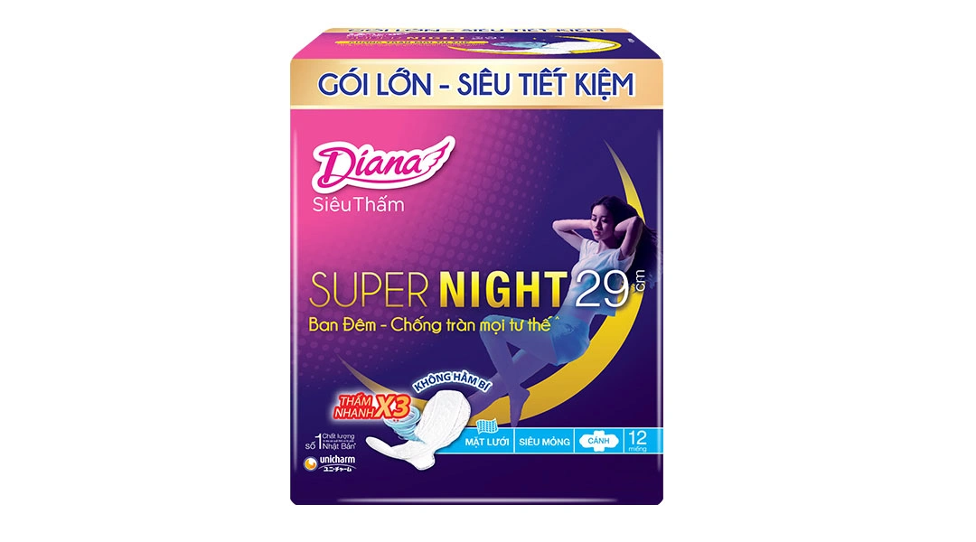 Băng vệ sinh ban đêm Diana Super siêu thấm có cánh 29cm gói 12 miếng - 1