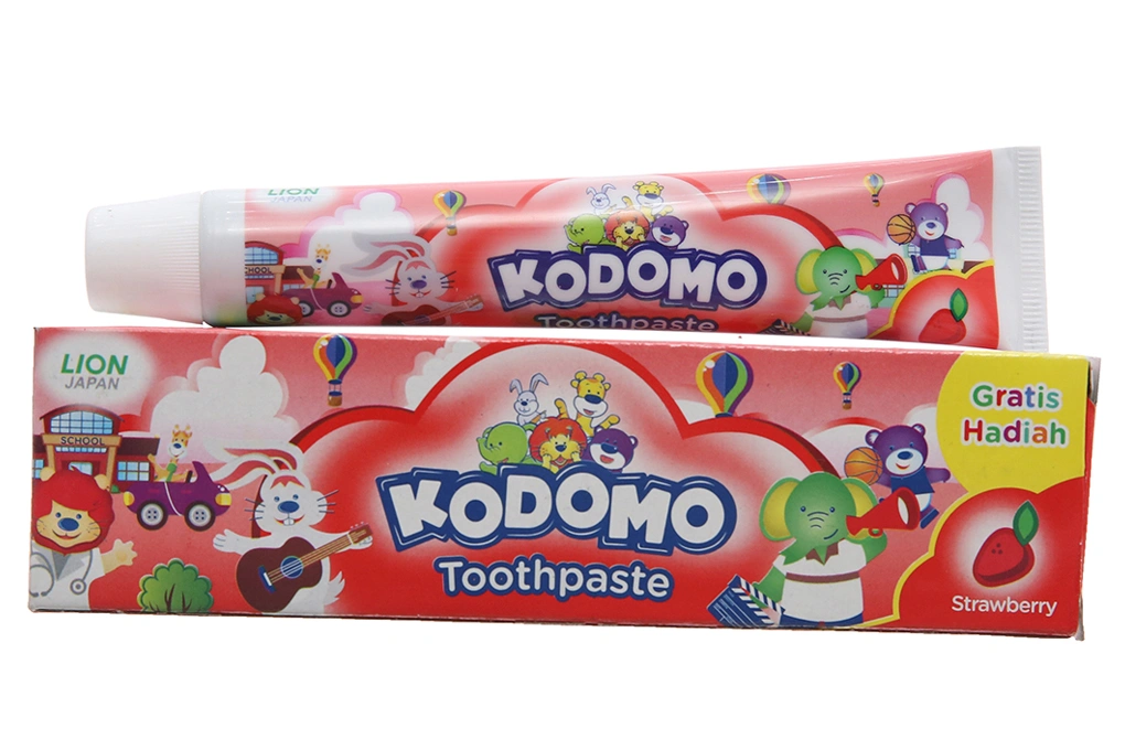 Kem đánh răng trẻ em Kodomo hương dưa dâu tuýp 45g - 