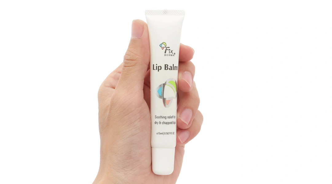Son dưỡng môi Fixderma Lip Balm làm mềm mại và giữ ẩm, giảm khô và nứt nẻ môi tuýp 15ml - 6