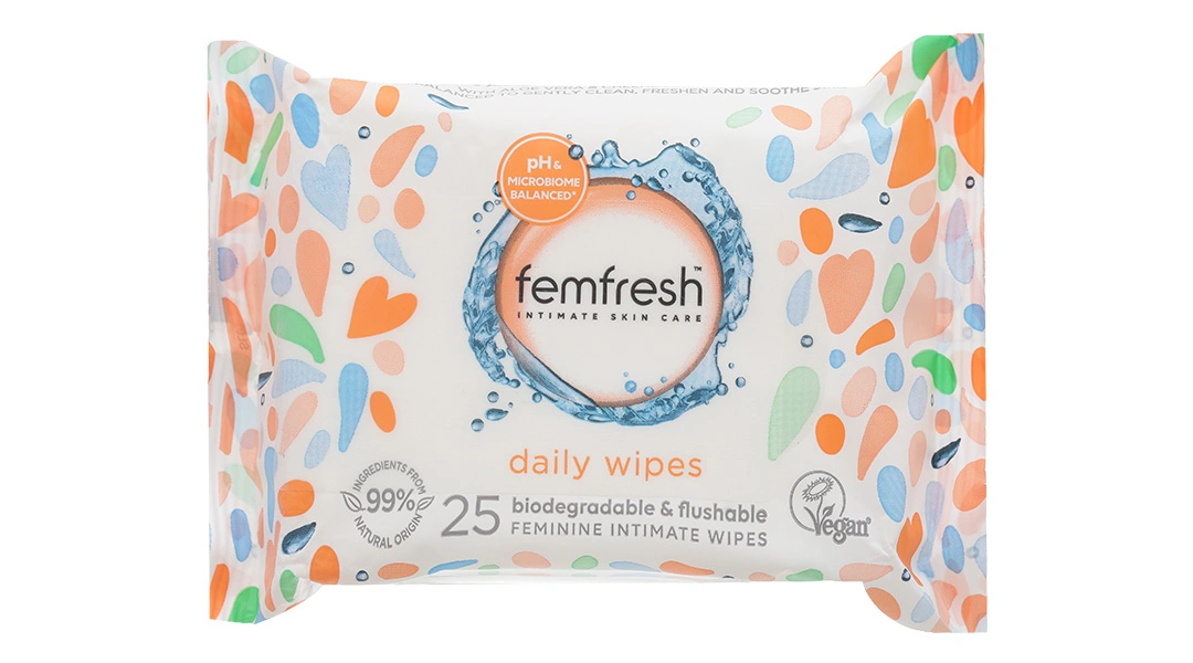 Khăn ướt vệ sinh vùng kín hàng ngày Femfresh Intimate Skin Care Daily Wipes gói 25 miếng - 