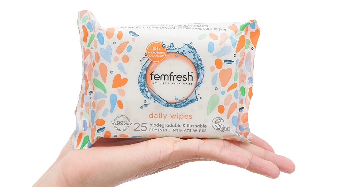 Khăn ướt vệ sinh vùng kín hàng ngày Femfresh Intimate Skin Care Daily Wipes gói 25 miếng - 6