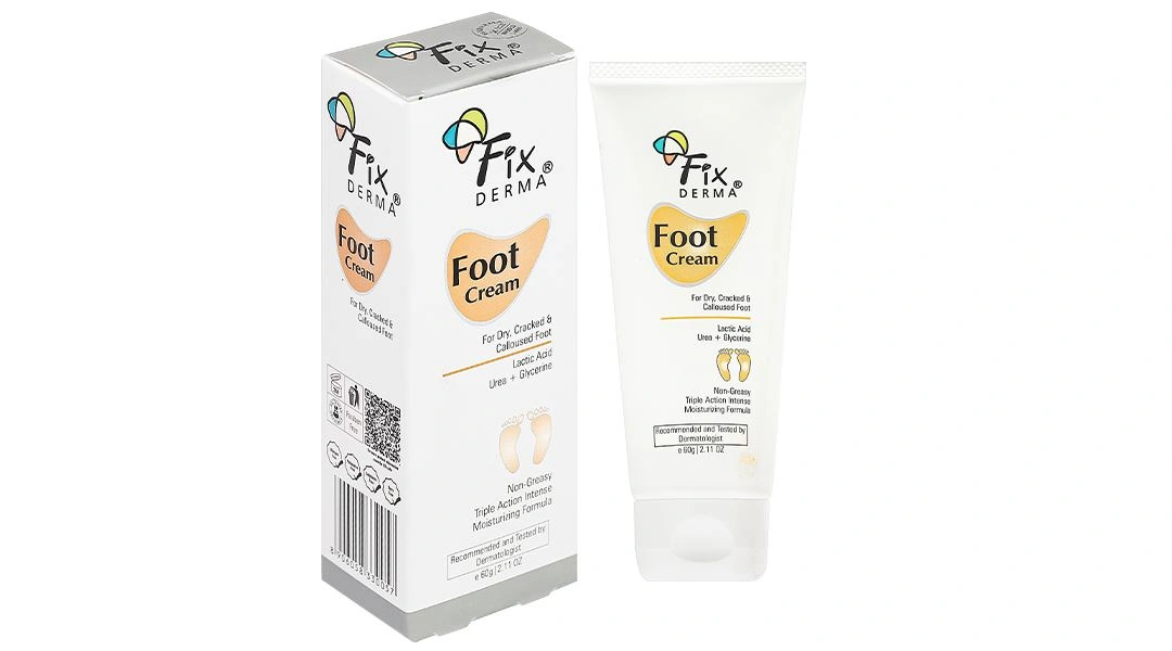 Kem dưỡng Fixderma Foot cấp ẩm làm mềm da gót chân tuýp 60g - 1