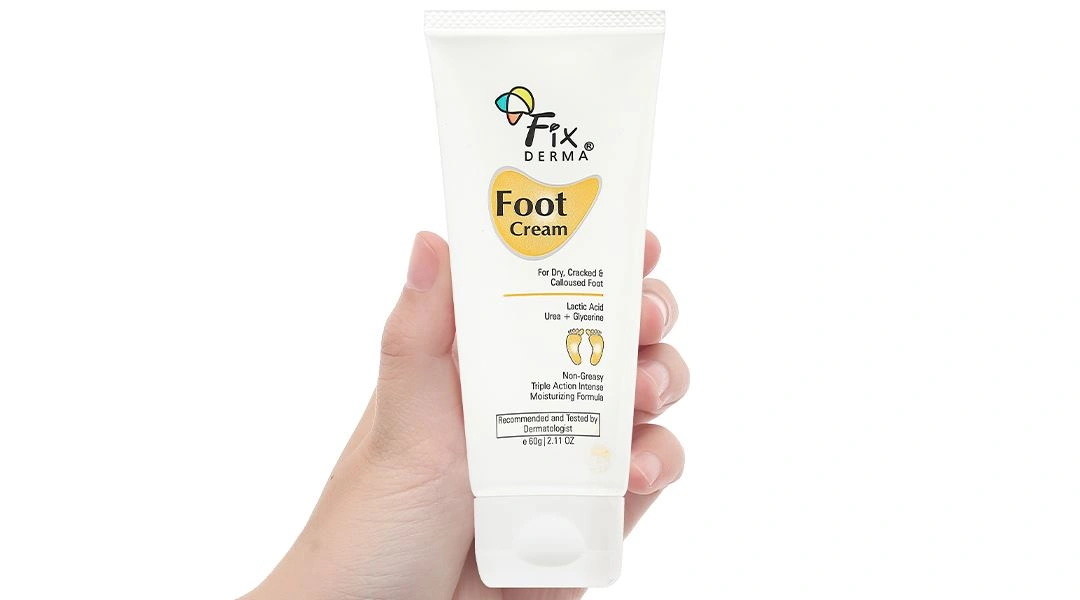 Kem dưỡng Fixderma Foot cấp ẩm làm mềm da gót chân tuýp 60g - 11