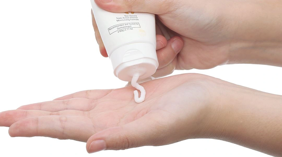 Kem dưỡng Fixderma Foot cấp ẩm làm mềm da gót chân tuýp 60g - 12