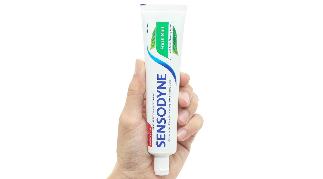 Kem đánh răng Sensodyne Fresh Mint giảm ê buốt tuýp 100g - 11