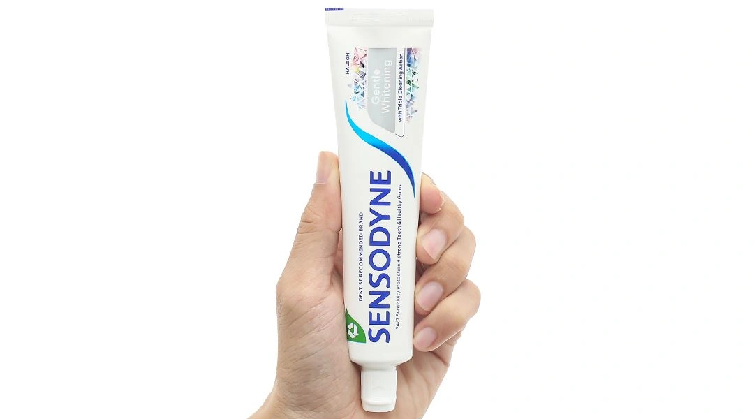 Kem đánh răng Sensodyne Gentle Whitening giúp làm trắng răng tuýp 100g - 4