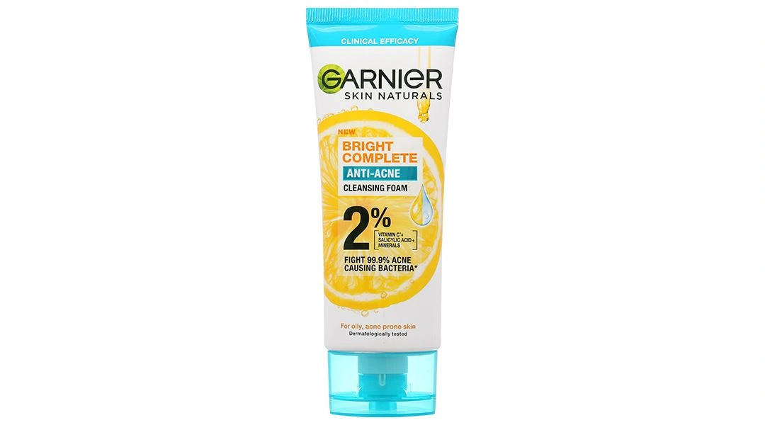 Sữa rửa mặt Garnier Skin Naturals Bright Complete Anti-Acne ngừa mụn tuýp 100ml - 