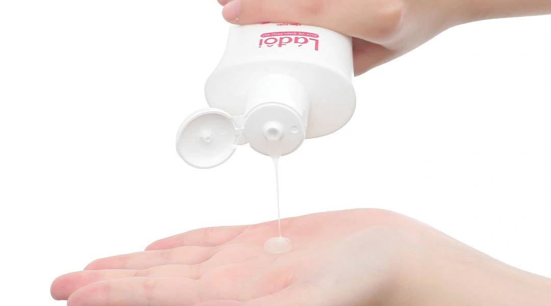 Dung dịch vệ sinh phụ nữ Shema Lá đôi hương nồng nàn chai 200ml - 5