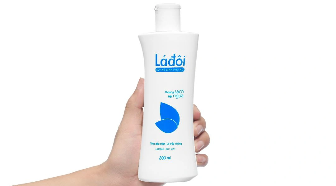 Dung dịch vệ sinh phụ nữ Shema Lá đôi hương dịu mát chai 200ml - 3