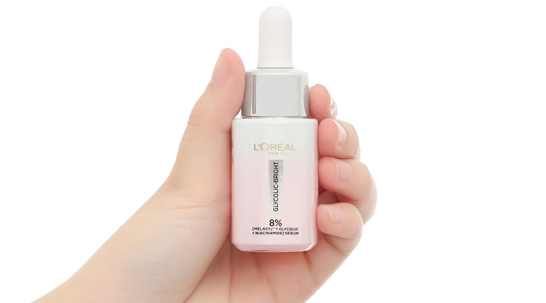 Serum L'Oréal Paris Glycolic-Bright Anti-Dark Spot Brightening sáng da, mờ thâm chai 15ml - 11