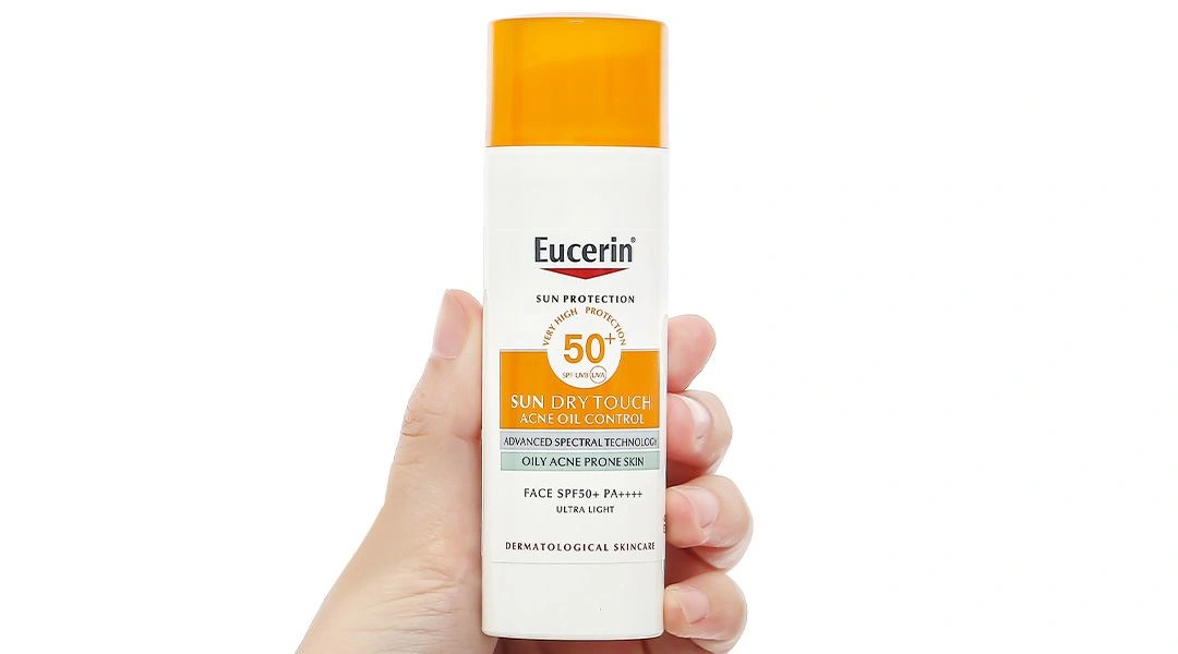 Kem chống nắng Eucerin Sun Dry Touch Acne Oil Control Face SPF 50+/PA++++ cho da nhờn mụn chai 50ml - 30