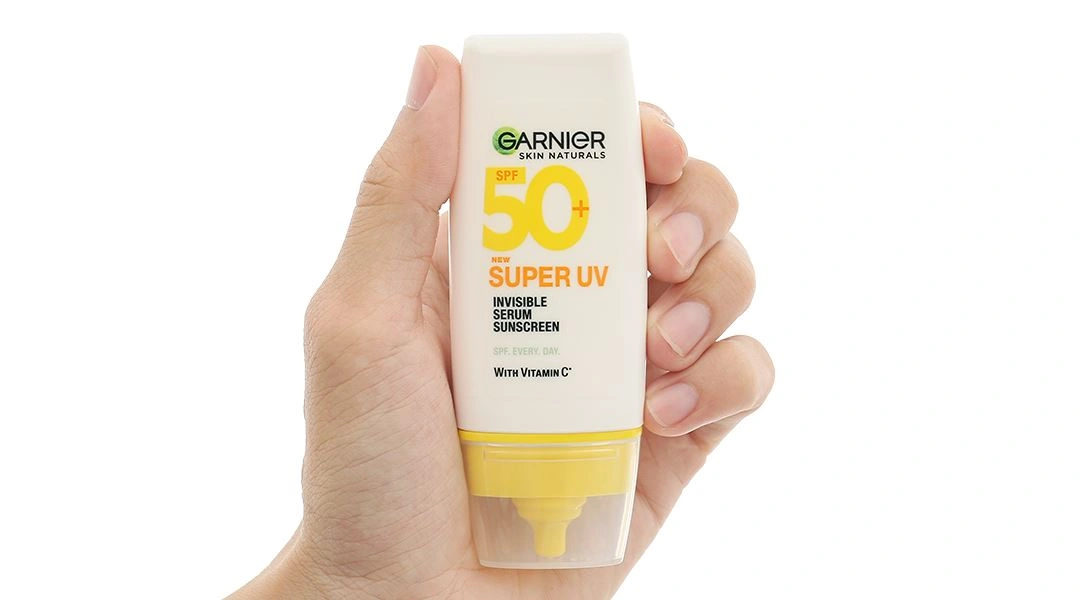 Serum chống nắng Garnier Super UV Invisible SPF50+/PA++++ sáng da, mờ thâm tuýp 30ml - 8