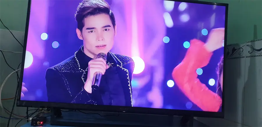 Khách hàng review Smart Tivi Sony 40 inch KDL-40W660E 1
