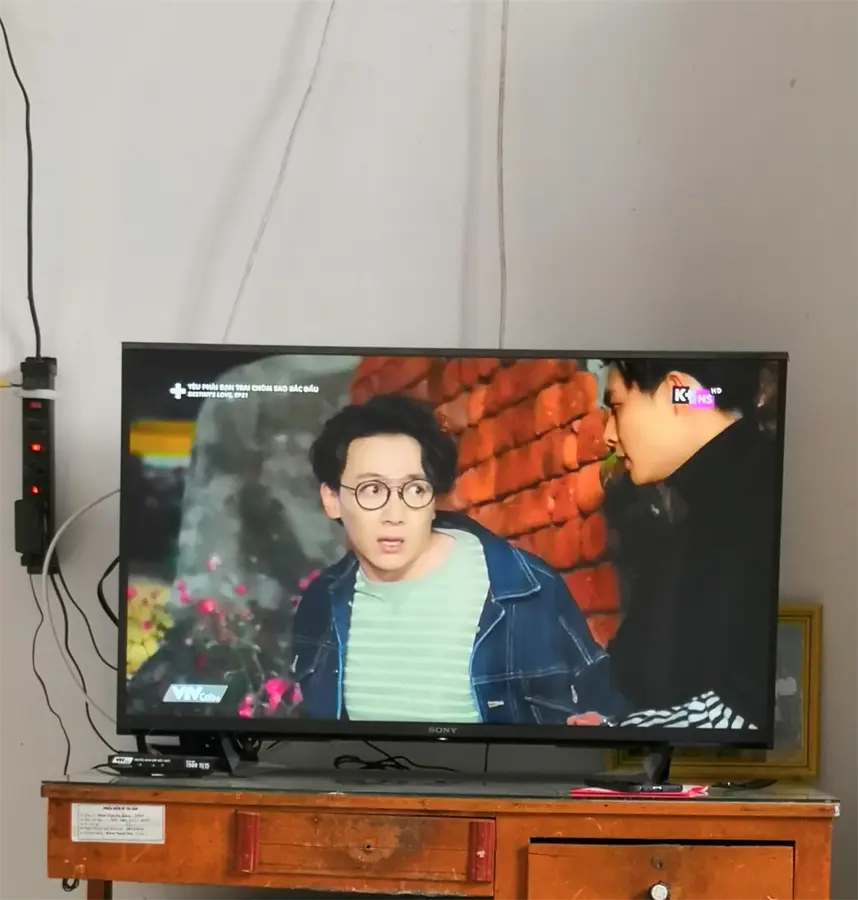 Khách hàng review Smart Tivi Sony 40 inch KDL-40W660E 1