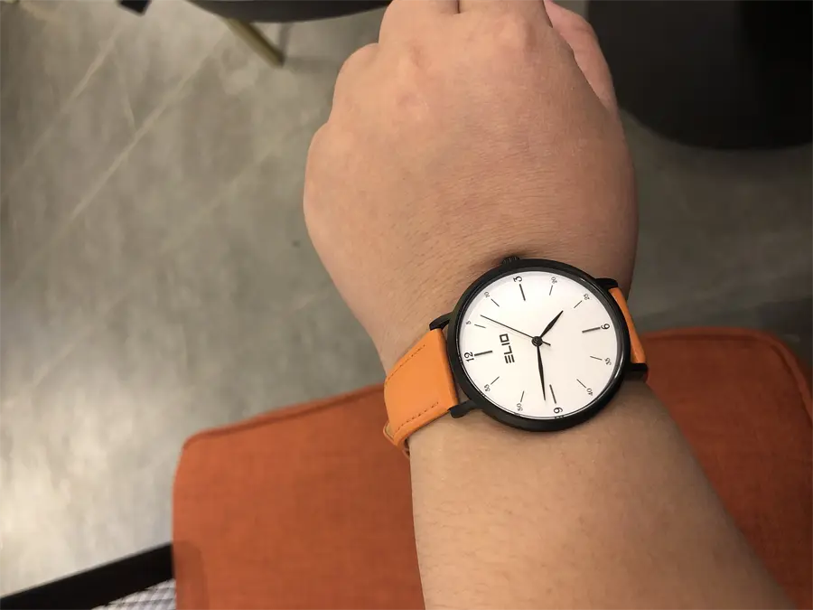 Khách hàng review Đồng hồ ELIO 40.4 mm Nữ EL010-01 1