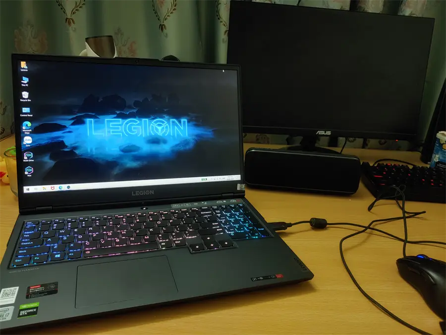 Khách hàng review Laptop Lenovo Legion 5 Gaming 15IMH05 i7 10750H/8GB/256GB+1TB/120Hz/4GB GTX1650/Win10 (82AU0051VN) 1