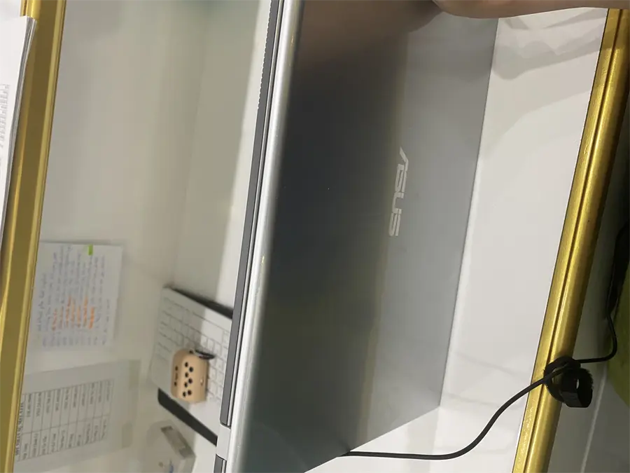 Khách hàng review Laptop Asus VivoBook X515MA N4020/4GB/256GB/Win10 (EJ504T) 2