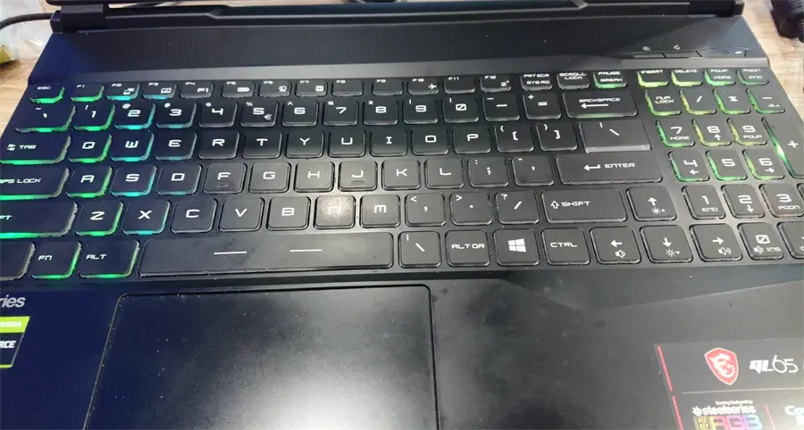 Khách hàng review Laptop MSI GL65 Leopard 10SCXK i7 10750H/8GB/512GB/4GB GTX1650/144Hz/Balo/Win10 (093VN) 1