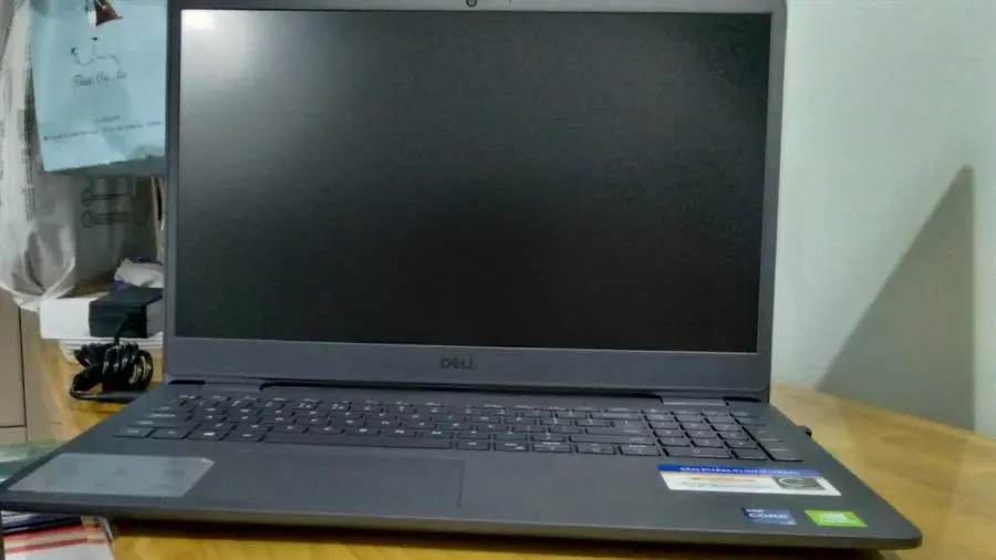 Khách hàng review Laptop Dell Inspiron 3501 i7 1165G7/8GB/512GB/2GB MX330/OfficeH&S 2019/Win10 (70253898) 1