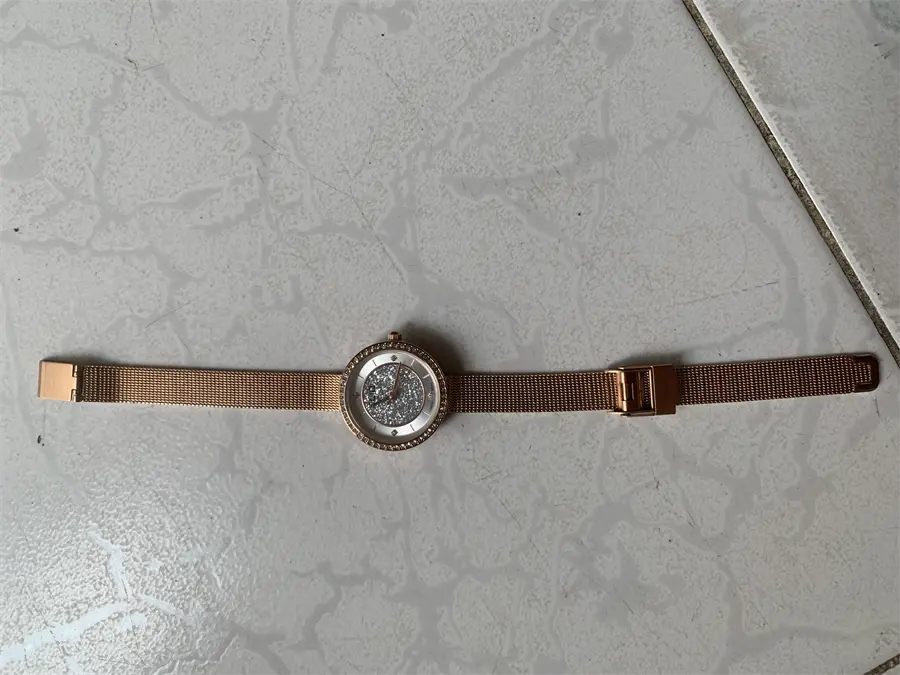 Khách hàng review Đồng hồ ELIO 28 mm Nữ ES086-01 1