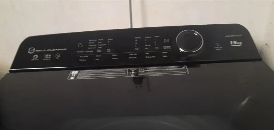 Khách hàng review Máy giặt Aqua Inverter 13 kg AQW- DR130UGT PS 2