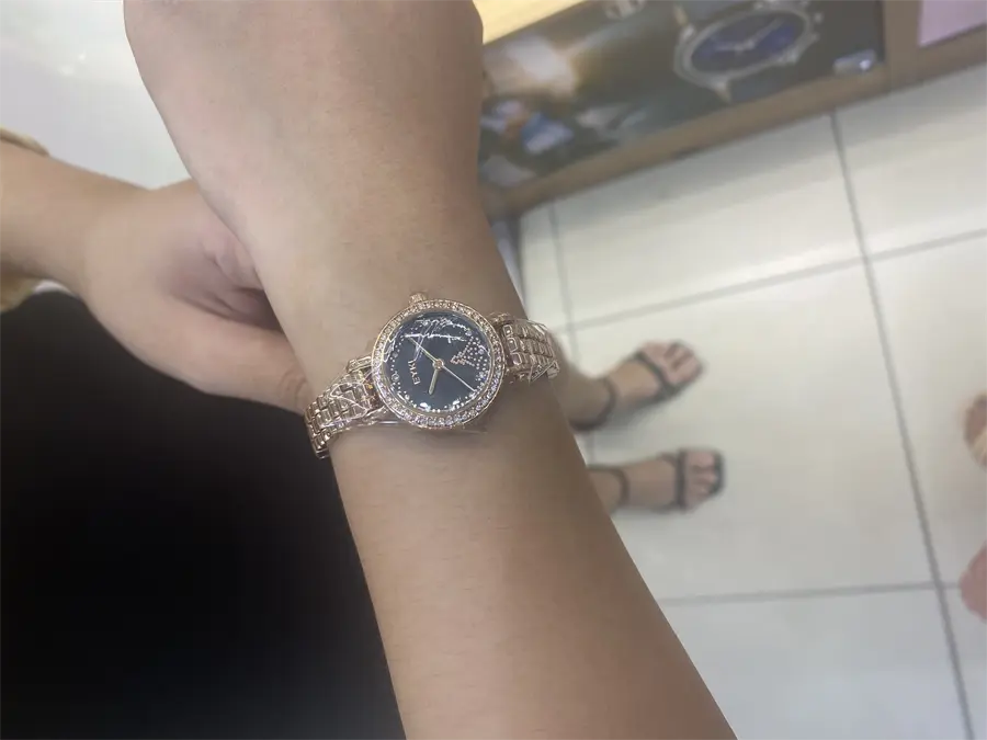 Khách hàng review Đồng hồ EYKI 23.8 mm Nữ EYS011-01 2