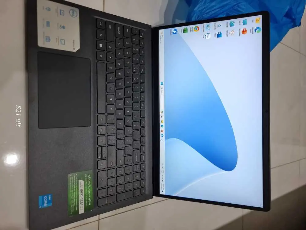 Khách hàng review Laptop Dell Inspiron 15 3530 i3 1305U/8GB/512GB/120Hz/OfficeHS/Win11 (i3U085W11BLU) 3