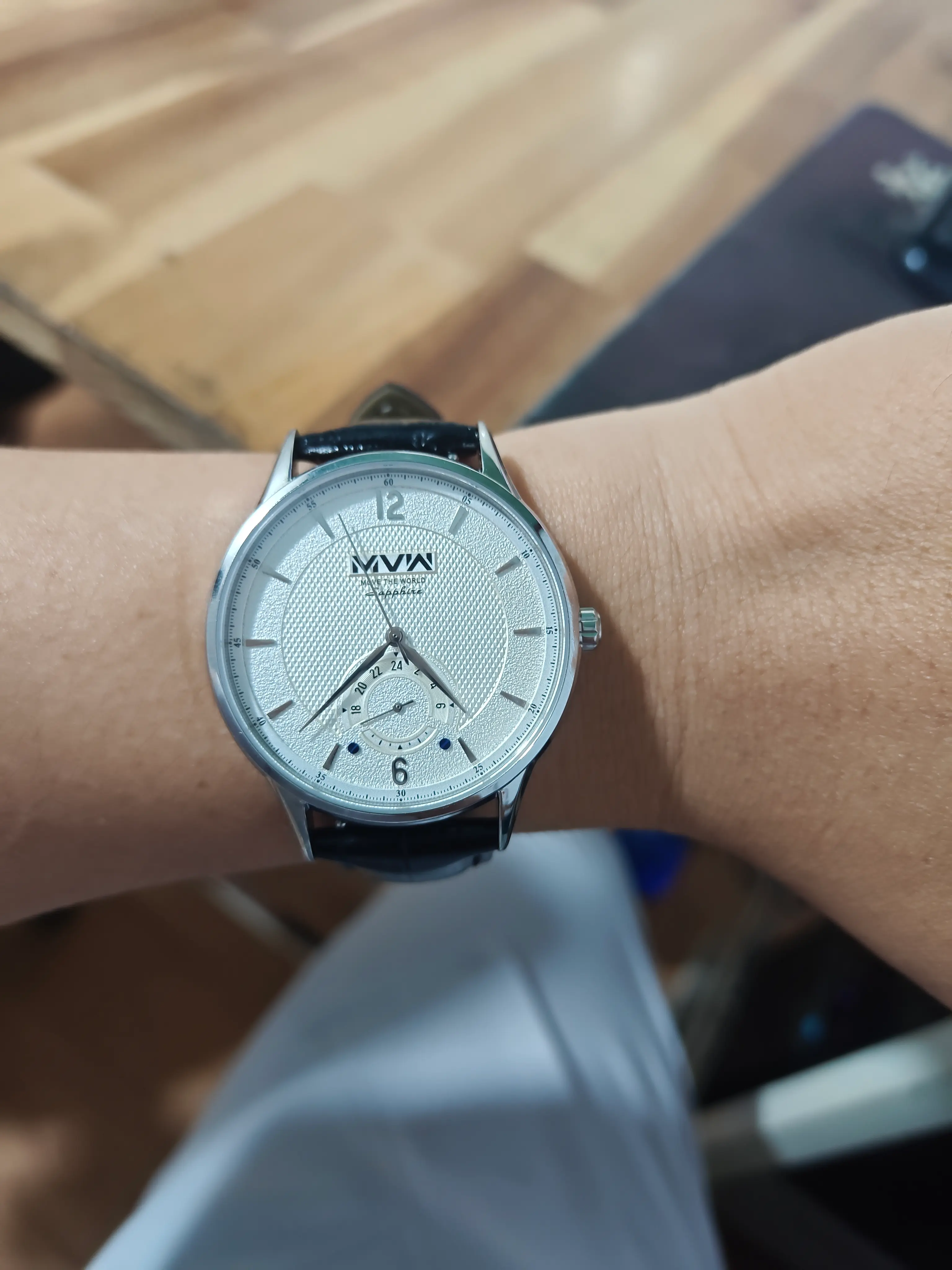 Khách hàng review Đồng hồ MVW 40 mm Nam ML058-01 1