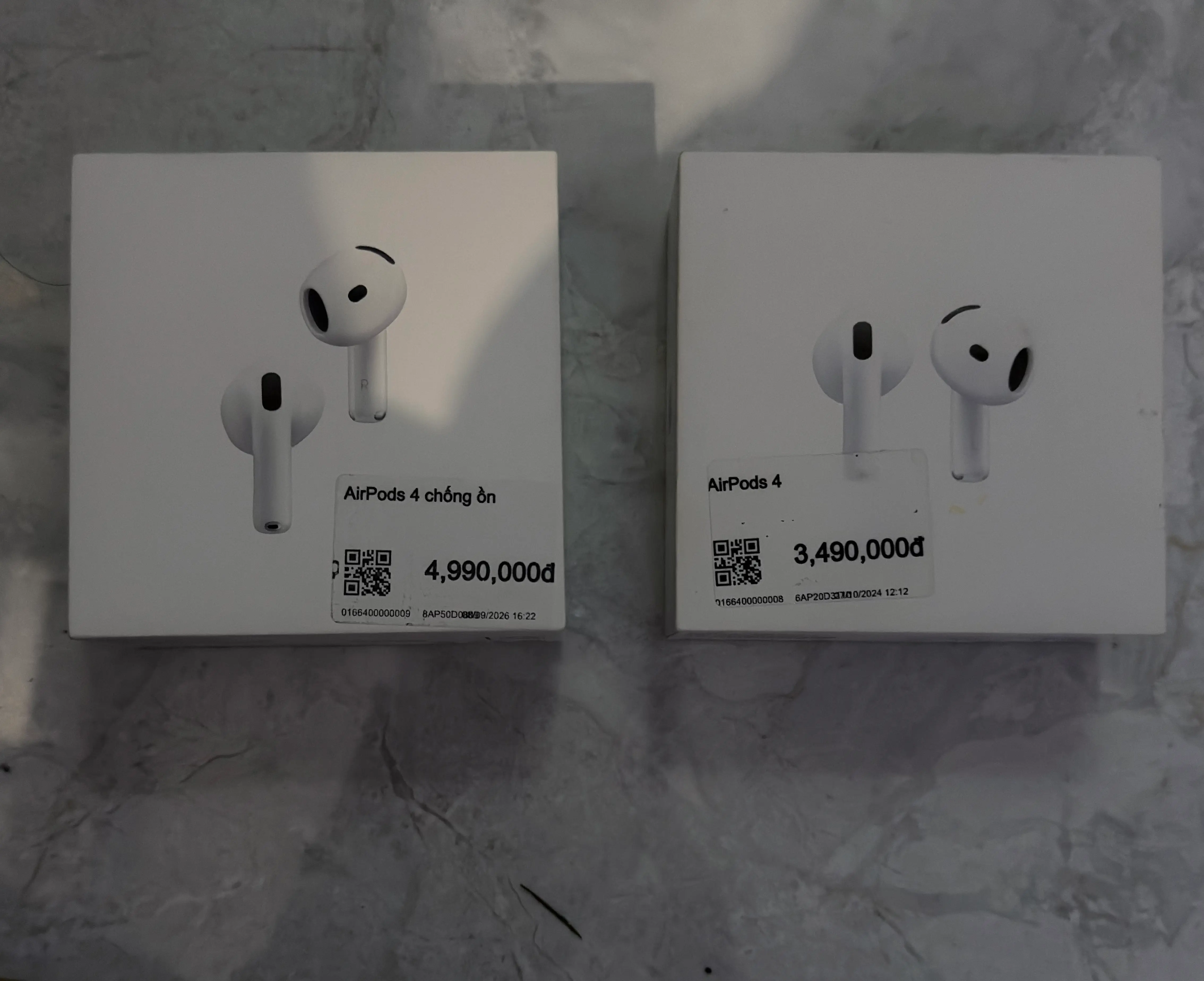 Khách hàng review AirPods 4 (chống ồn) 1