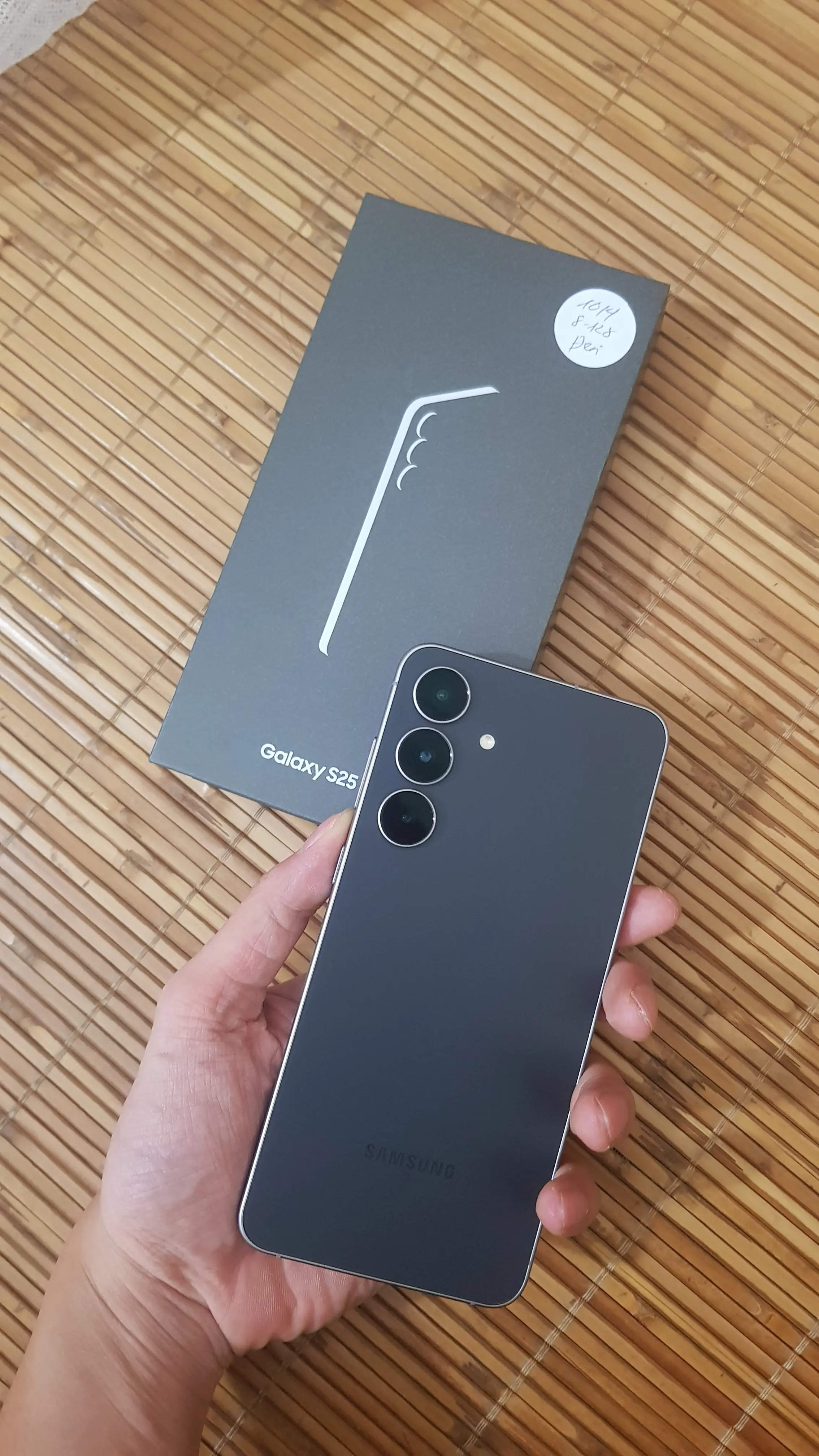 Khách hàng review Điện thoại Samsung Galaxy S25 FE 5G 8GB/512GB 1