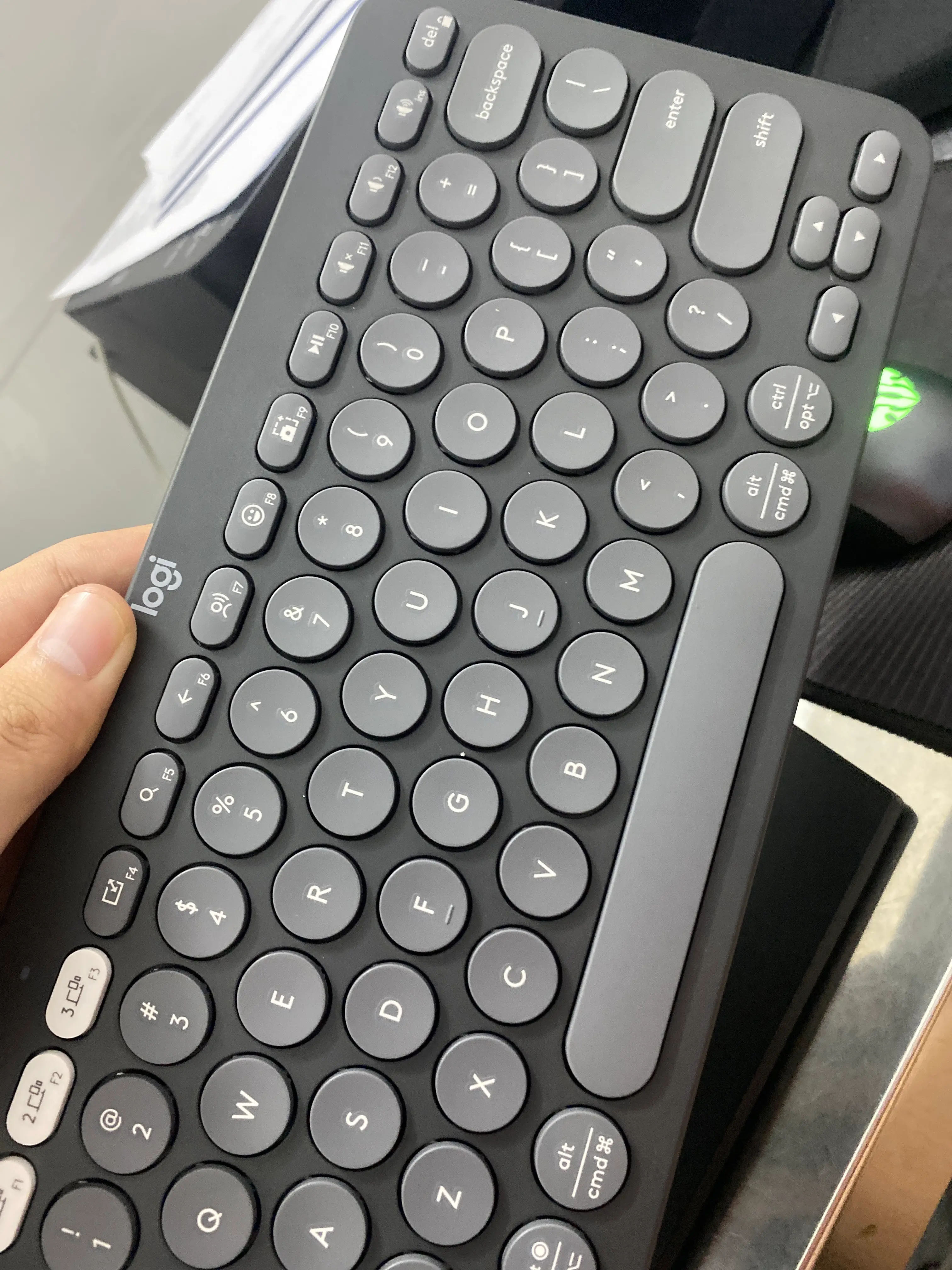 Khách hàng review Bàn Phím Bluetooth Logitech K380s 2