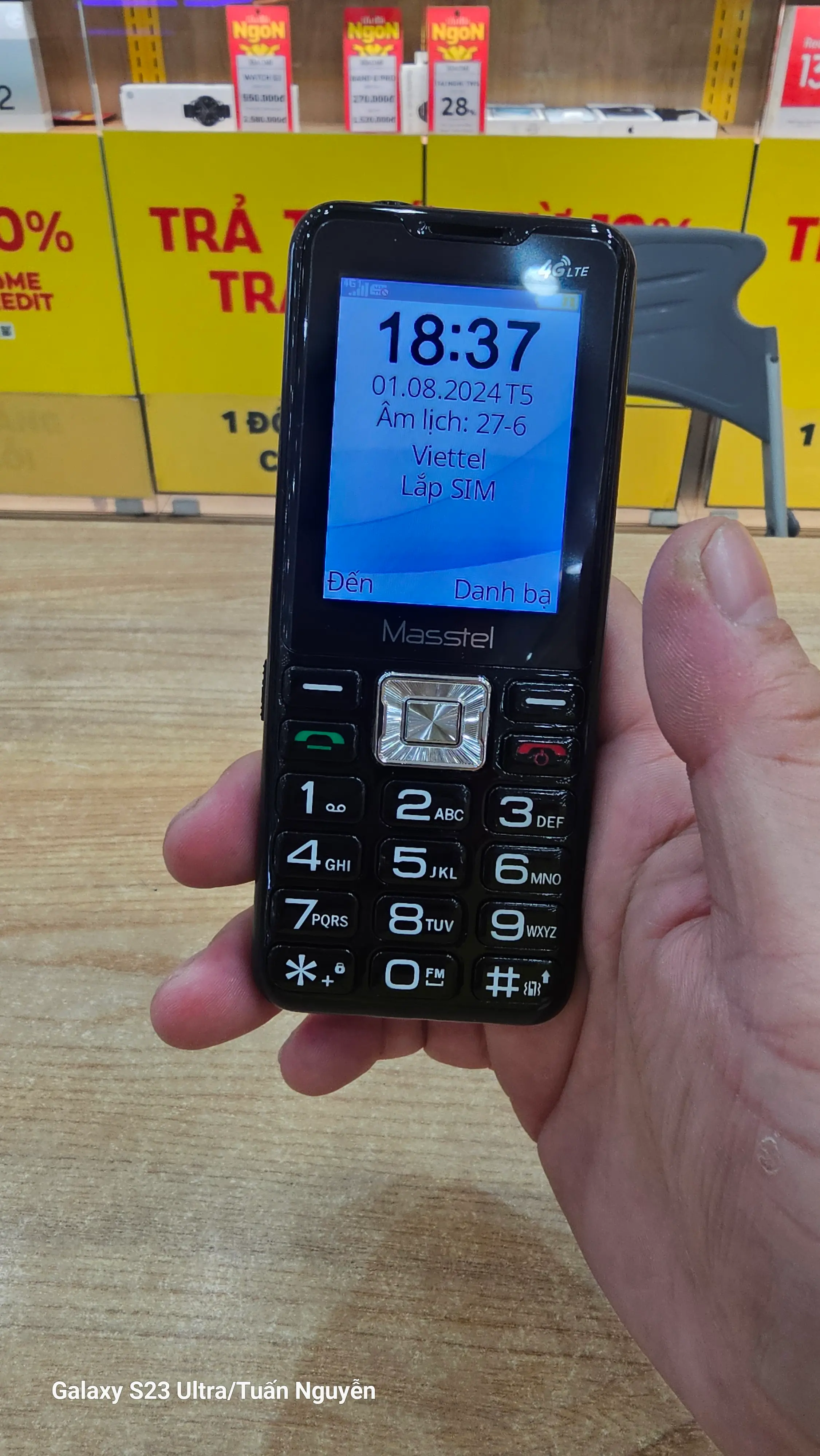 Khách hàng review Điện thoại Masstel IZI T6 4G 2