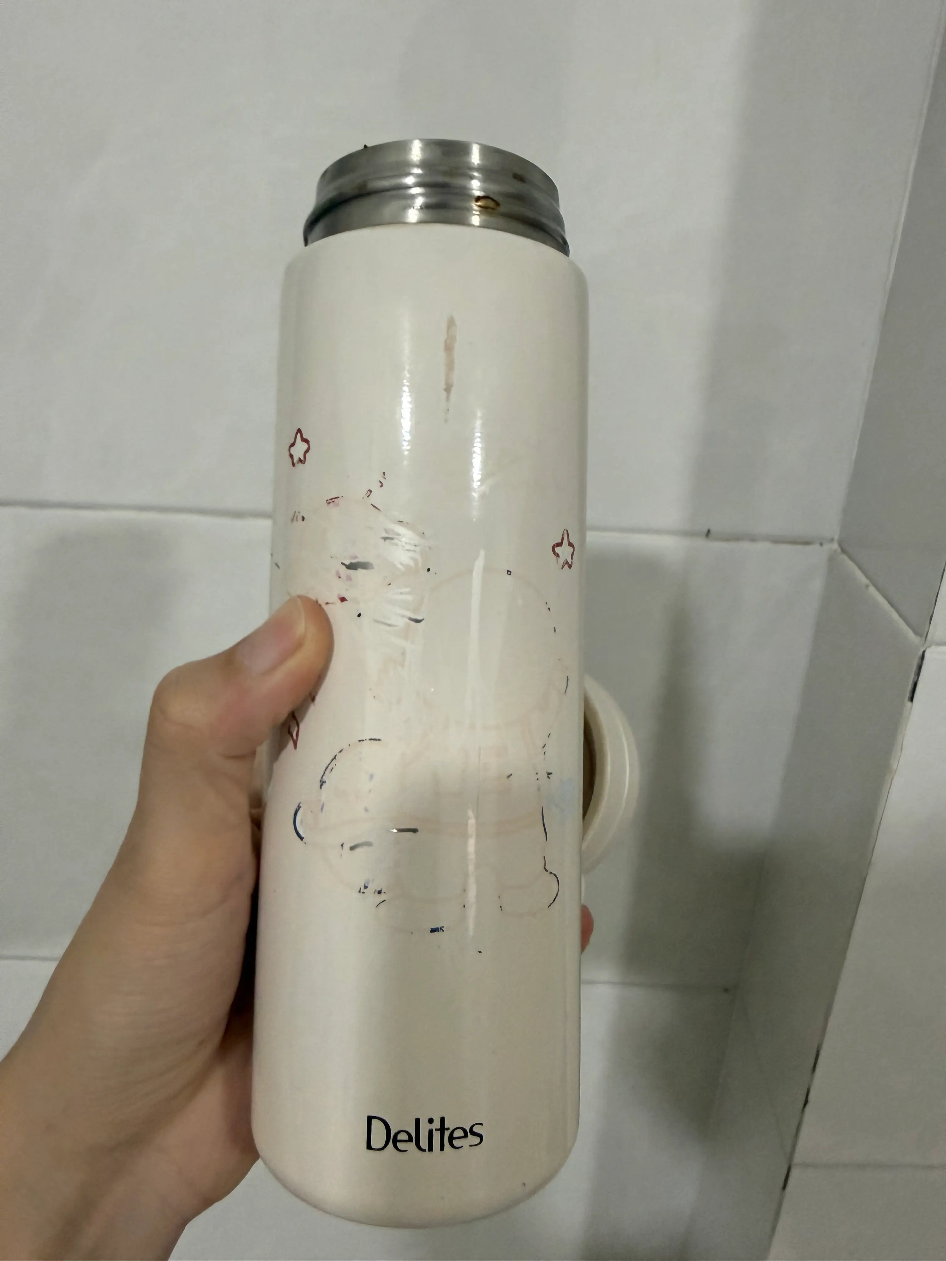 Khách hàng review Bình giữ nhiệt inox 450 ml Delites TH05021 trắng 2