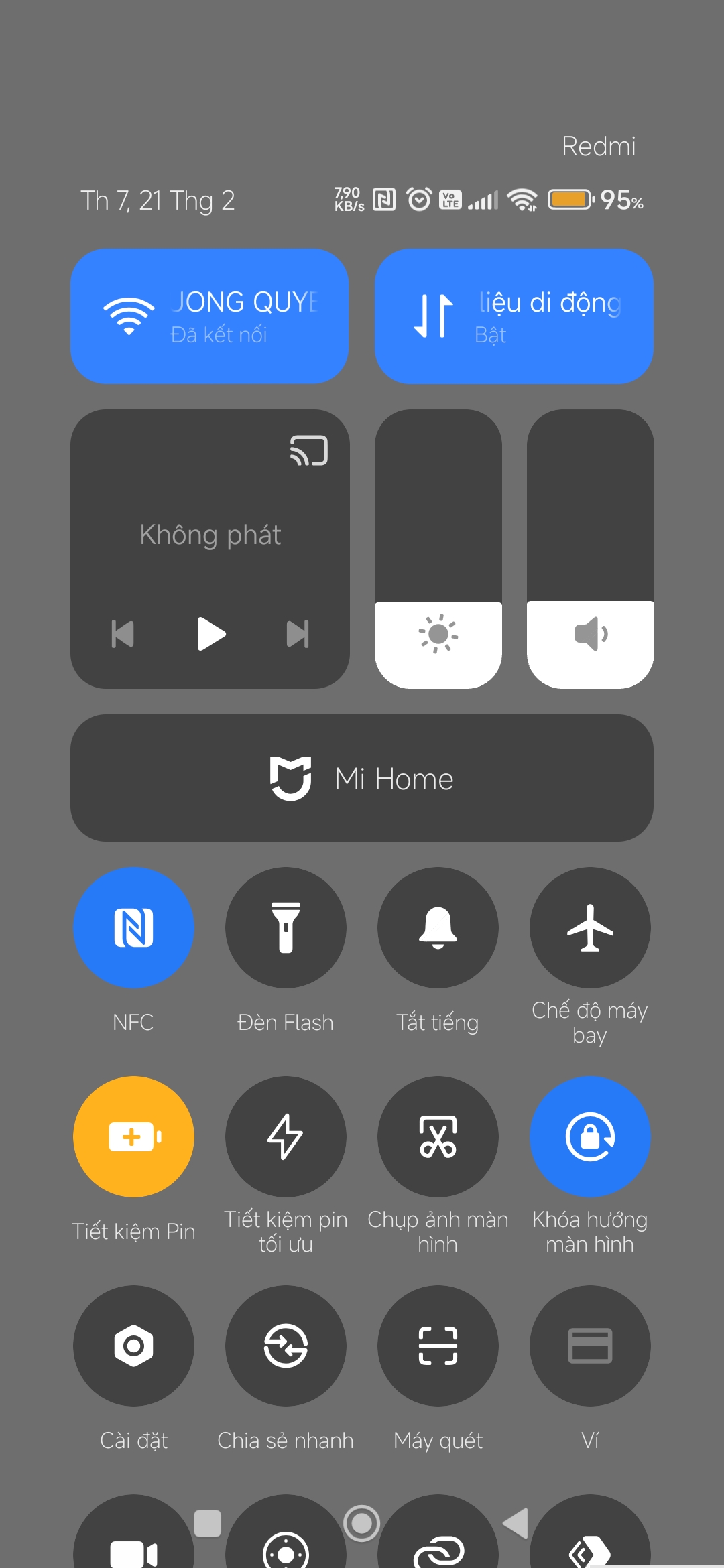 Khách hàng review Điện thoại Xiaomi Redmi 15 5G 4GB/128GB 1