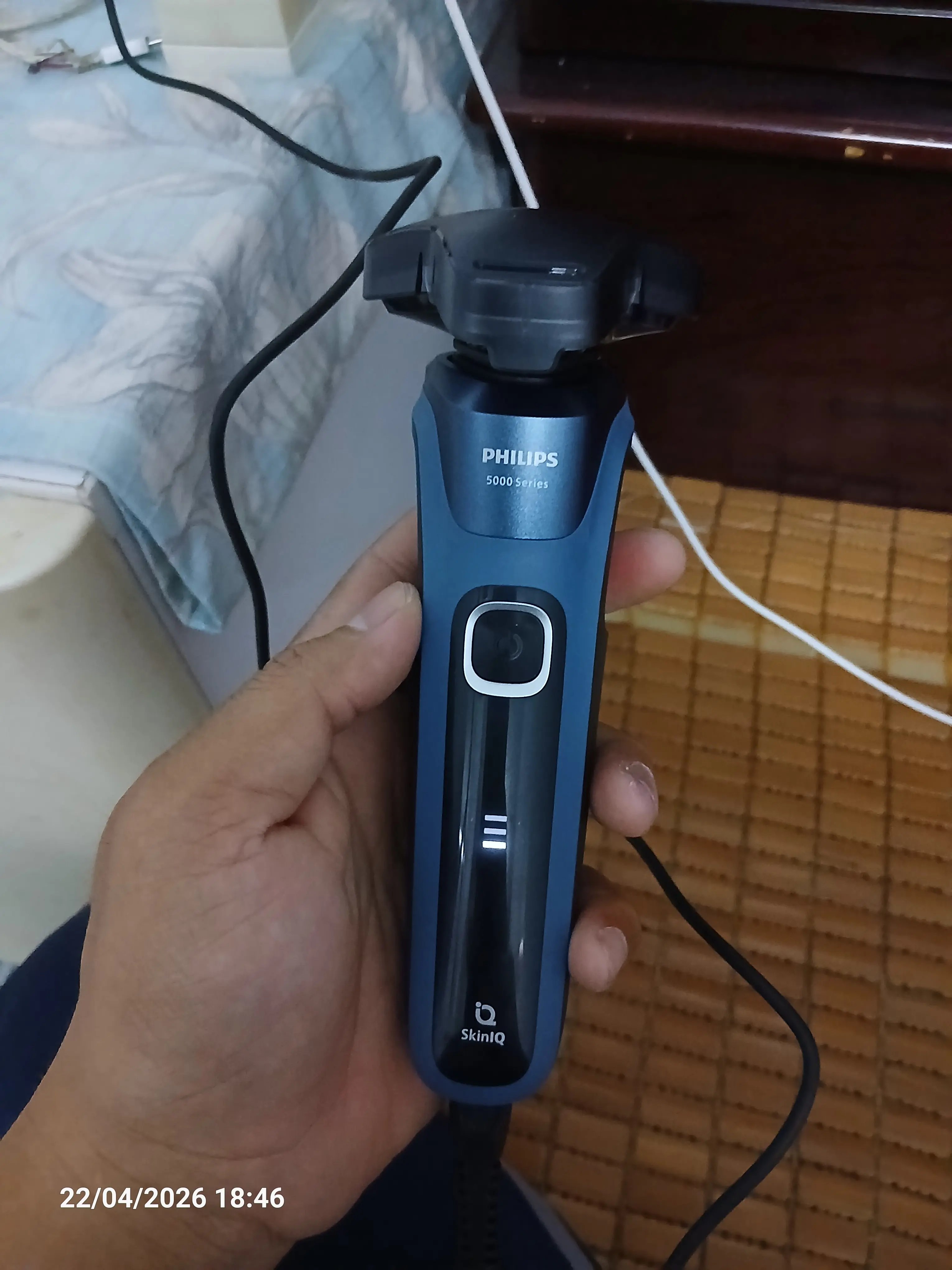 Khách hàng review Máy cạo râu khô và ướt Philips S5880/20 1