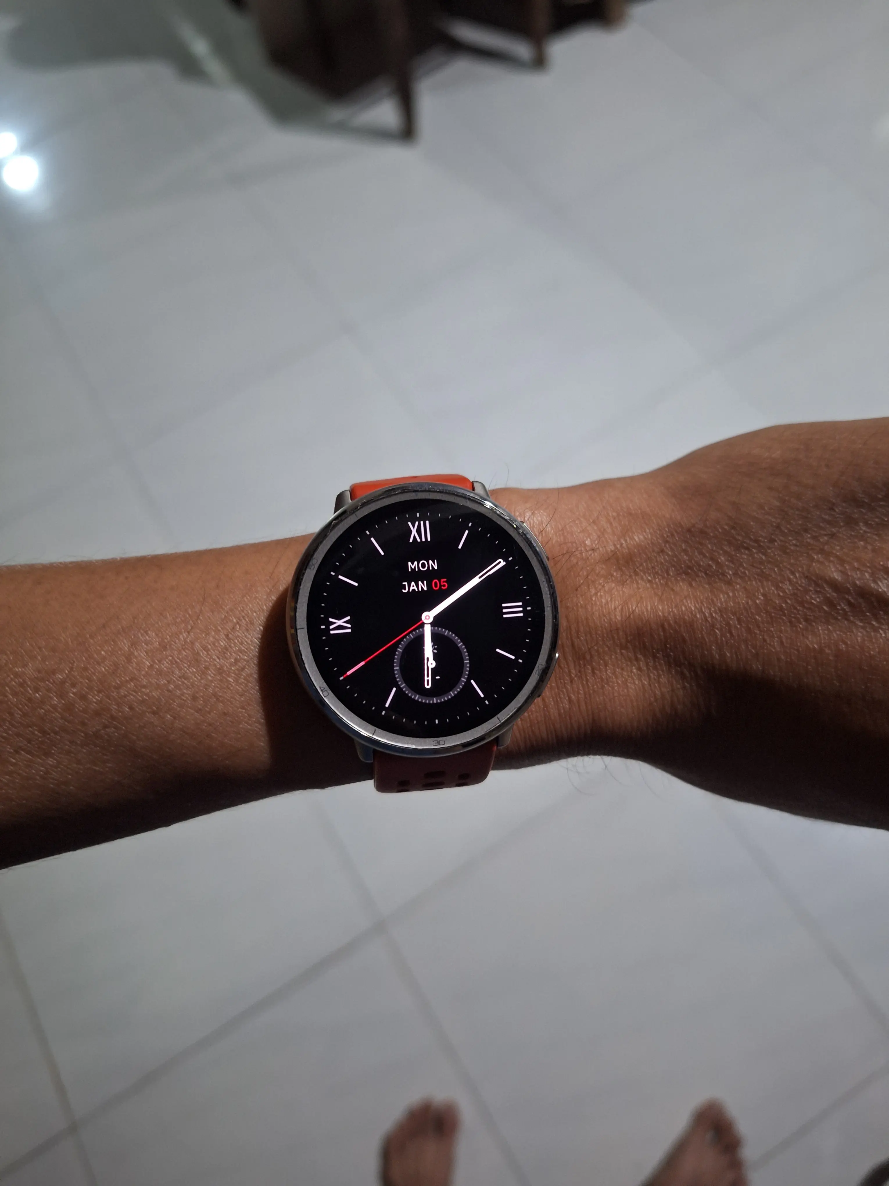 Khách hàng review Amazfit Active 2 Sapphire 43.9mm dây da 1